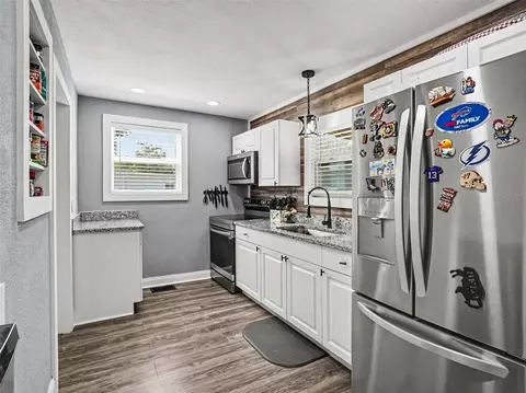 Kitchen - 1000 Delaware Ave, Saint Cloud, FL 34769 photo 2 of 2