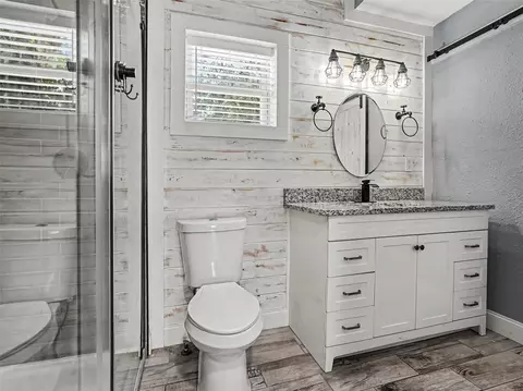 Bath - 1000 Delaware Ave, Saint Cloud, FL 34769 photo 1 of 4