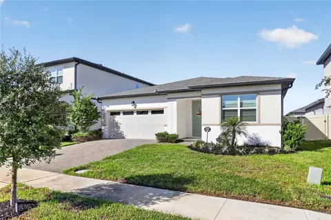 Exterior - 4916 Shady Pines Dr, Saint Cloud, FL 34772 photo 5 of 9