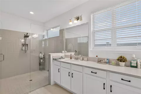 Bath - 4916 Shady Pines Dr, Saint Cloud, FL 34772 photo 3 of 4