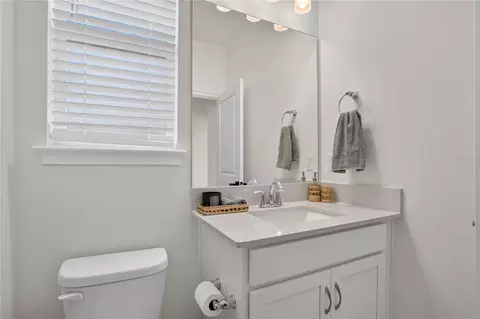 Bath - 4916 Shady Pines Dr, Saint Cloud, FL 34772 photo 1 of 4