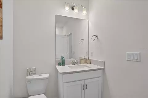 Bath - 4916 Shady Pines Dr, Saint Cloud, FL 34772 photo 4 of 4