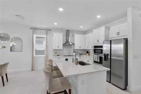 Kitchen - 4916 Shady Pines Dr, Saint Cloud, FL 34772 photo 2 of 6