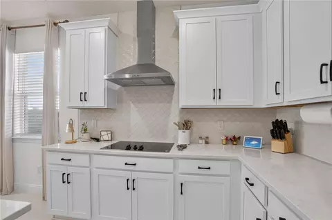 Kitchen - 4916 Shady Pines Dr, Saint Cloud, FL 34772 photo 5 of 6