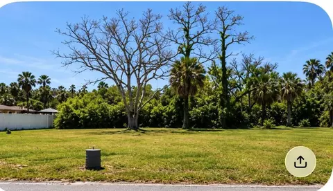 7653 Pier Rd, Port Richey, FL 34668