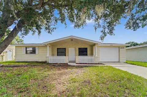 10036 Glen Moor Ln, Port Richey, FL 34668
