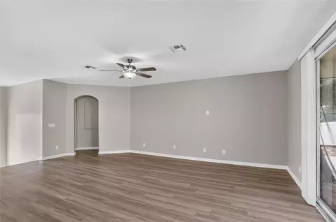 Living - 2803 Eagle Lake Dr, Clermont, FL 34711 photo 5 of 10