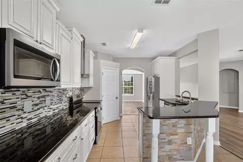 Kitchen - 2803 Eagle Lake Dr, Clermont, FL 34711 photo 2 of 3