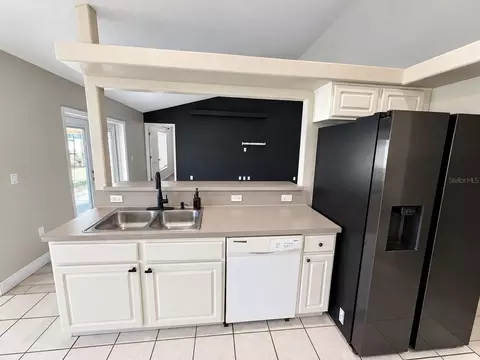 Kitchen - 4206 Lavender Way, Saint Cloud, FL 34772 photo 3 of 3