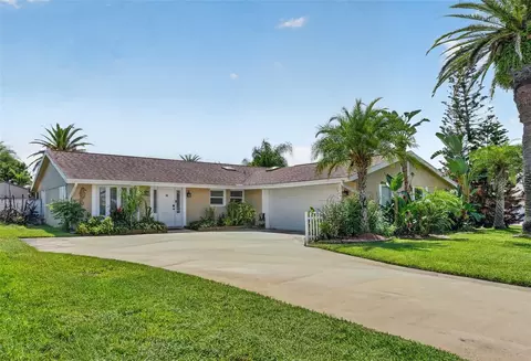 149 Sea Isle Cir, South Daytona, FL 32119