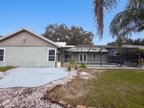Exterior - 2007 Darlington Oak Dr, Seffner, FL 33584 photo 8 of 8