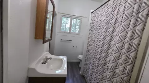 Bath - 310 E Noble Ave, Bushnell, FL 33513 photo 1 of 2