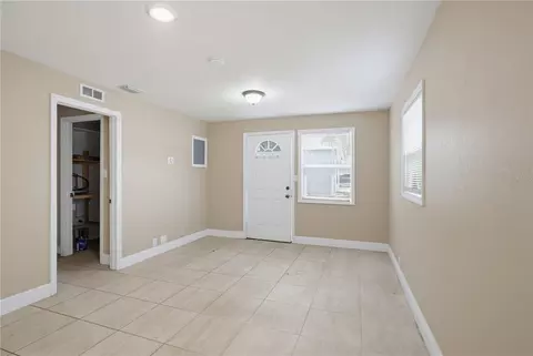 Living - 33 W Herrick Dr, Eustis, FL 32726 photo 1 of 7