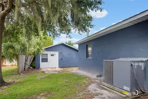 Exterior - 33 W Herrick Dr, Eustis, FL 32726 photo 5 of 6
