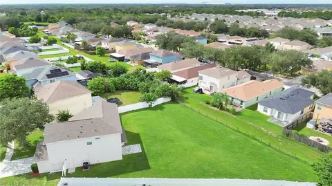 View/Area - 12613 Longcrest Dr, Riverview, FL 33579 photo 6 of 9