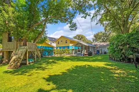Exterior - 628 Forest St, Windermere, FL 34786 photo 8 of 10