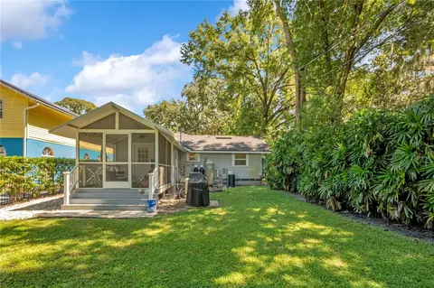 Exterior - 628 Forest St, Windermere, FL 34786 photo 5 of 10