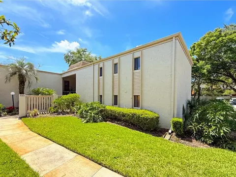 3284 S Semoran Blvd #11, Orlando, FL 32822