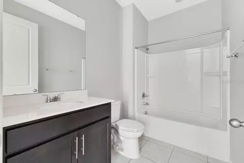 Bath - 2570 Wadeview Loop, Saint Cloud, FL 34769 photo 2 of 2