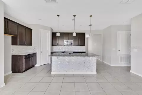 Kitchen - 2570 Wadeview Loop, Saint Cloud, FL 34769 photo 1 of 2