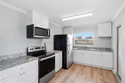 Kitchen - 210 E Merrill Ave, Dundee, FL 33838 photo 1 of 1