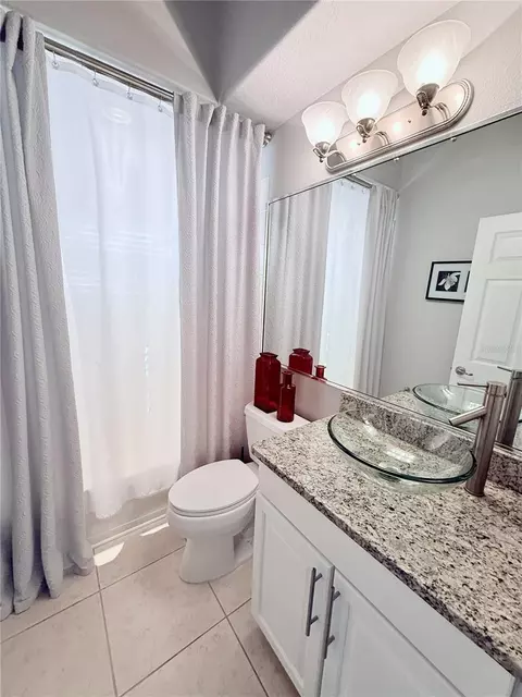 Bath - 6837 74th Street Cir E, Bradenton, FL 34203 photo 1 of 2