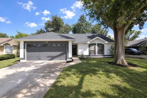 120 N Aberdeen Cir, Sanford, FL 32773