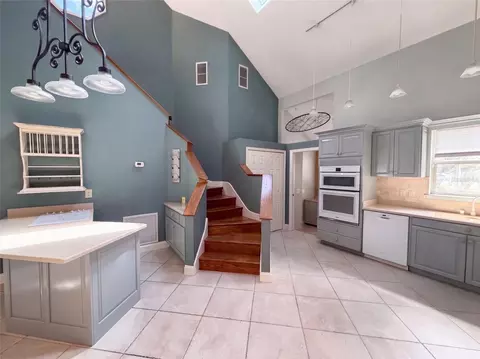 Kitchen - 4335 SE 8th St, Ocala, FL 34471 photo 1 of 2