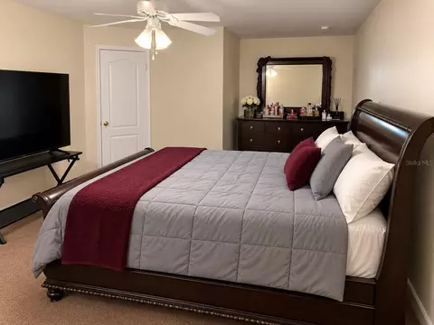 Bedroom - 24107 Milford Dr, Eustis, FL 32736 photo 5 of 6
