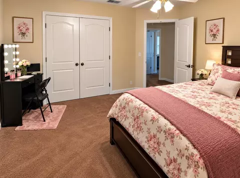 Bedroom - 24107 Milford Dr, Eustis, FL 32736 photo 1 of 6