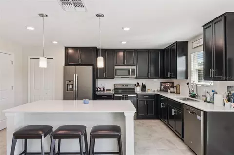 Kitchen - 5478 Limestone St, Mount Dora, FL 32757 photo 3 of 4