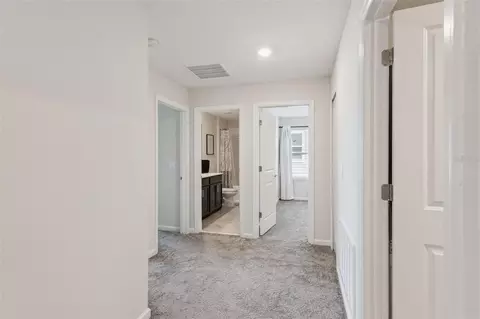 Entry Way - 5478 Limestone St, Mount Dora, FL 32757 photo 5 of 8