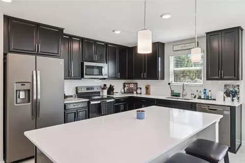 Kitchen - 5478 Limestone St, Mount Dora, FL 32757 photo 4 of 4