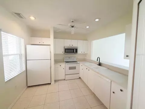 Kitchen - 145 Nature Trl, Ormond Beach, FL 32174 photo 1 of 2