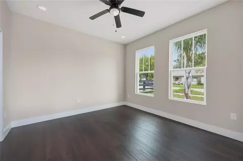 Living - 225 E Hyde Park Ave, Eustis, FL 32726 photo 4 of 4