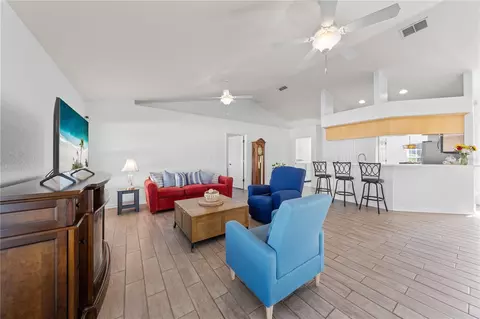 Living - 4200 Cracker Ct, Saint Cloud, FL 34772 photo 3 of 4