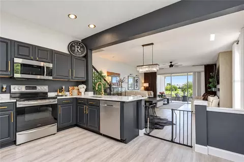 Kitchen - 4826 Barnstead Dr, Riverview, FL 33578 photo 5 of 6