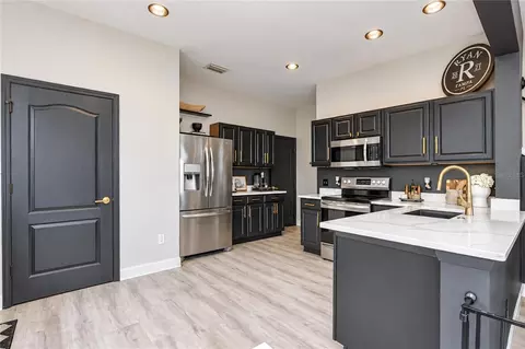 Kitchen - 4826 Barnstead Dr, Riverview, FL 33578 photo 3 of 6
