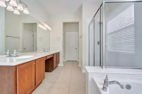 Bath - 13324 Jervey St, Windermere, FL 34786 photo 2 of 6