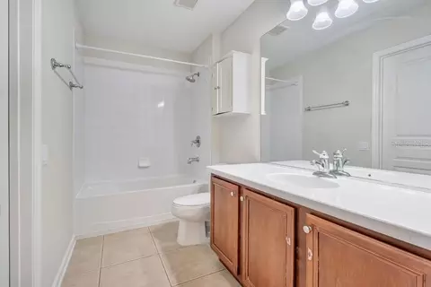 Bath - 13324 Jervey St, Windermere, FL 34786 photo 5 of 6