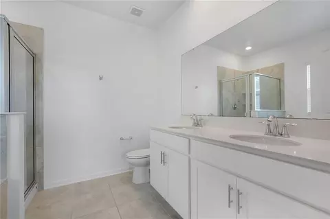 Bath - 6452 Sprucepine Ln, Saint Cloud, FL 34771 photo 2 of 3
