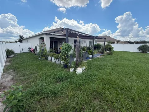 Exterior - 5606 Western Sun Dr, Saint Cloud, FL 34771 photo 5 of 7