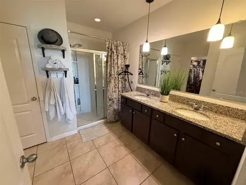 Bath - 5606 Western Sun Dr, Saint Cloud, FL 34771 photo 2 of 4