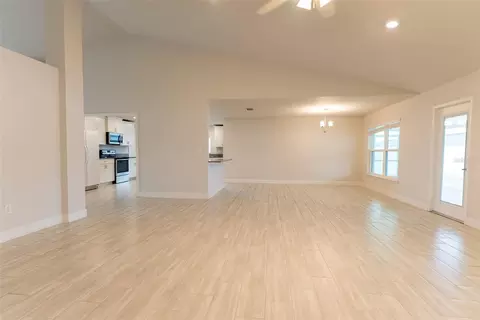 Living - 5035 SW 91st Pl, Ocala, FL 34476 photo 2 of 3