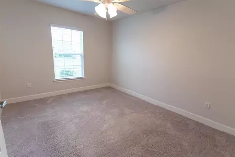 Bedroom - 5035 SW 91st Pl, Ocala, FL 34476 photo 5 of 5