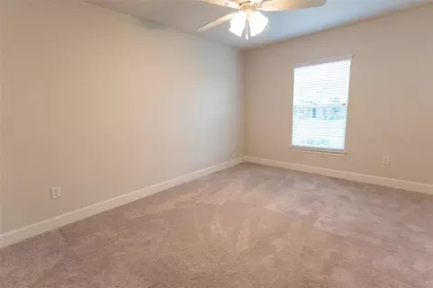 Bedroom - 5035 SW 91st Pl, Ocala, FL 34476 photo 4 of 5