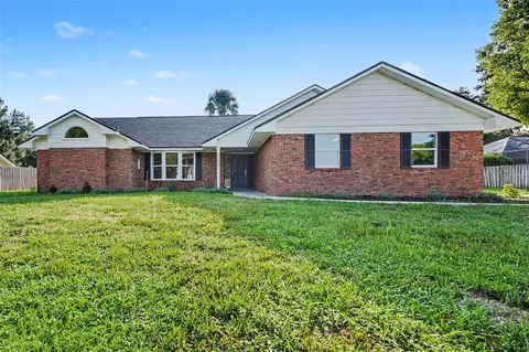 33608 Overton Dr, Leesburg, FL 34788