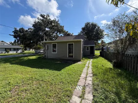 Exterior - 802 Massachusetts Ave, Saint Cloud, FL 34769 photo 6 of 7
