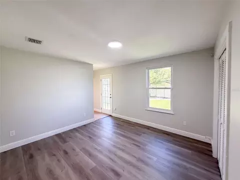 Living - 802 Massachusetts Ave, Saint Cloud, FL 34769 photo 2 of 4