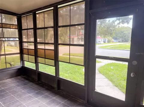 Exterior - 802 Massachusetts Ave, Saint Cloud, FL 34769 photo 4 of 7